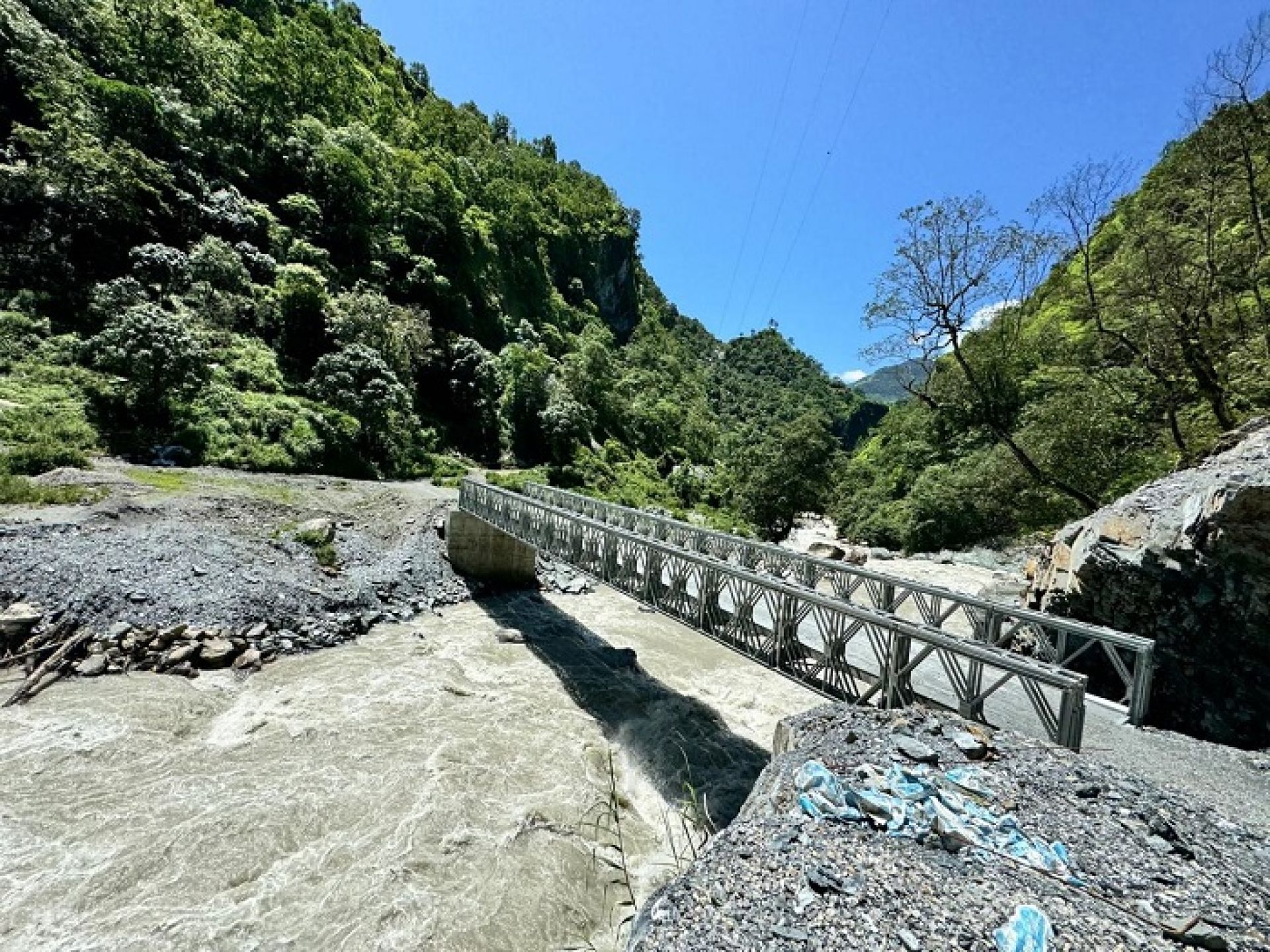 म्याग्दी नदीमा ‘बेलिब्रिज’ जडान 